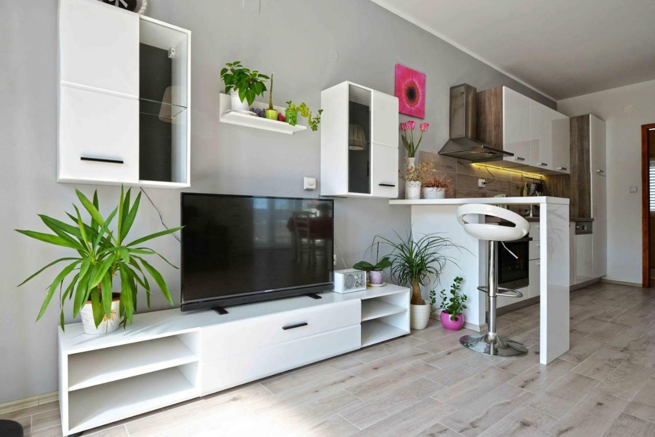 Apartment Kristina Murter Kültér fotó